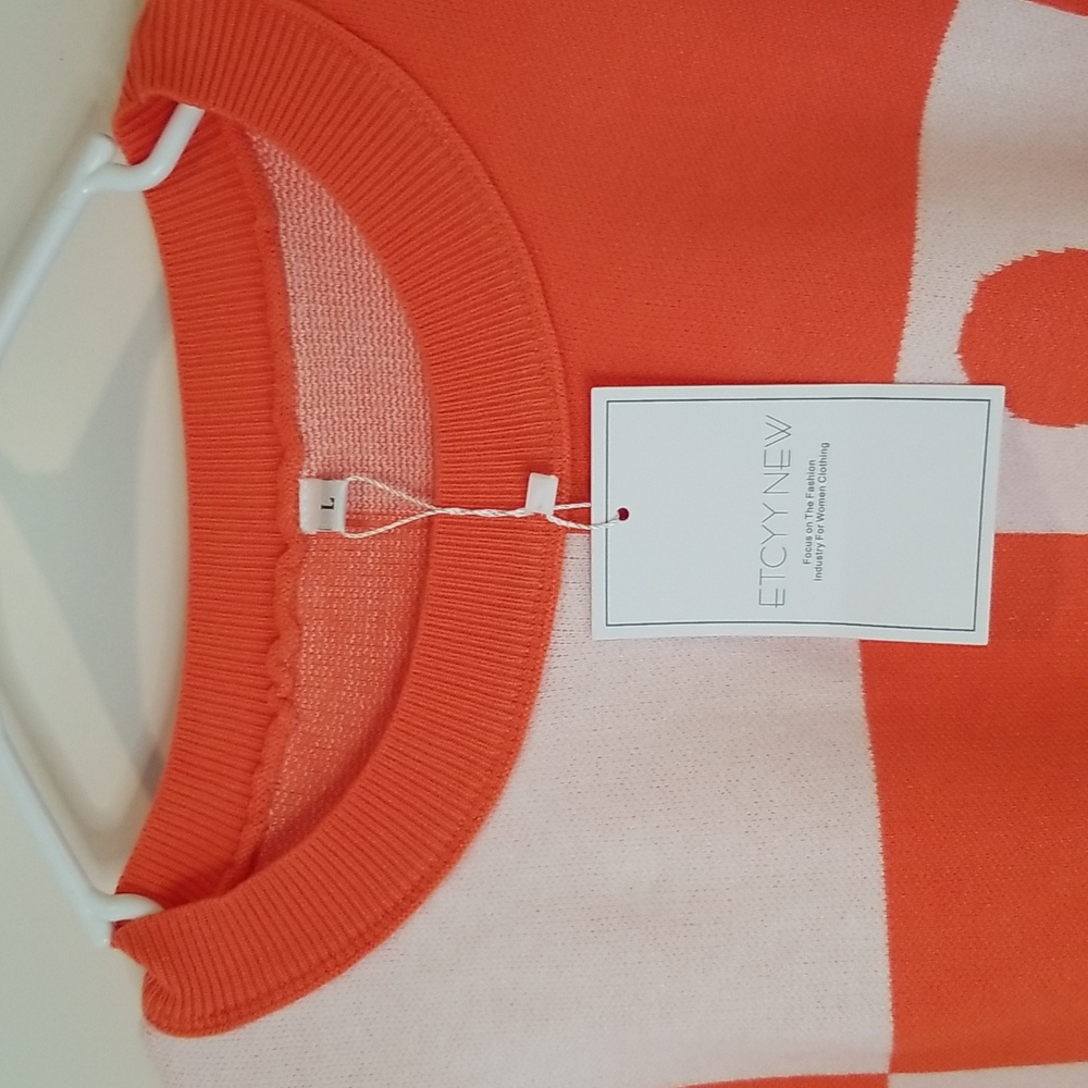 Orange and White Floral Checkered Sweater Bright Retro Soft NWT Size Large - Picture 2 of 6
